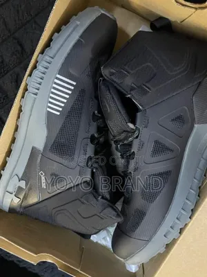 Under Armour Verge 2.0 Gore-Tex Hiking Water Proof Black /Gray Boots