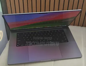 New Laptop Apple MacBook Pro M1 32GB Apple M1 Max SSD 512GB