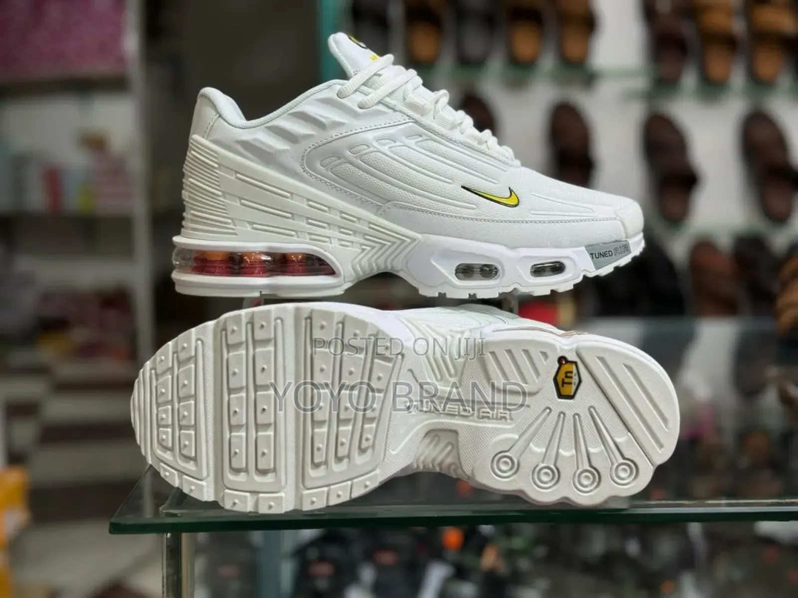 Nike Air Max Tn Plus Tuned Triple White Fashion Sneaker