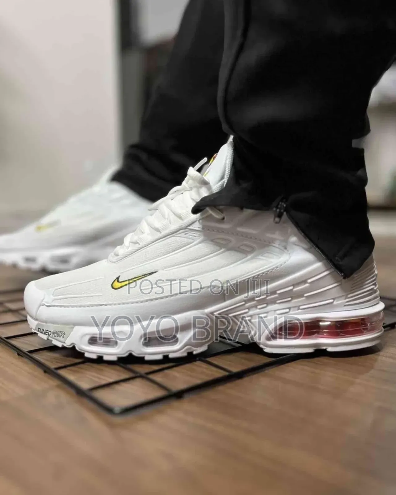 Nike Air Max Tn Plus Tuned Triple White Fashion Sneaker