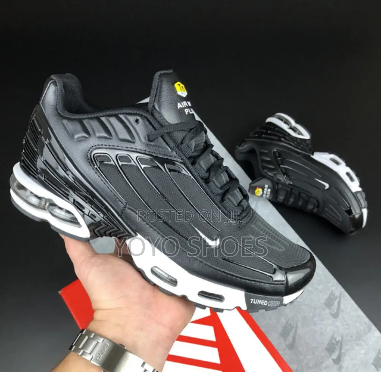Nike Air Max Tn Plus Tund Black /White Fashion Sneaker