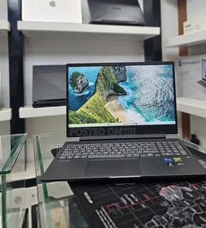 New Laptop HP 15 16GB Intel Core I7 SSD 16 GB