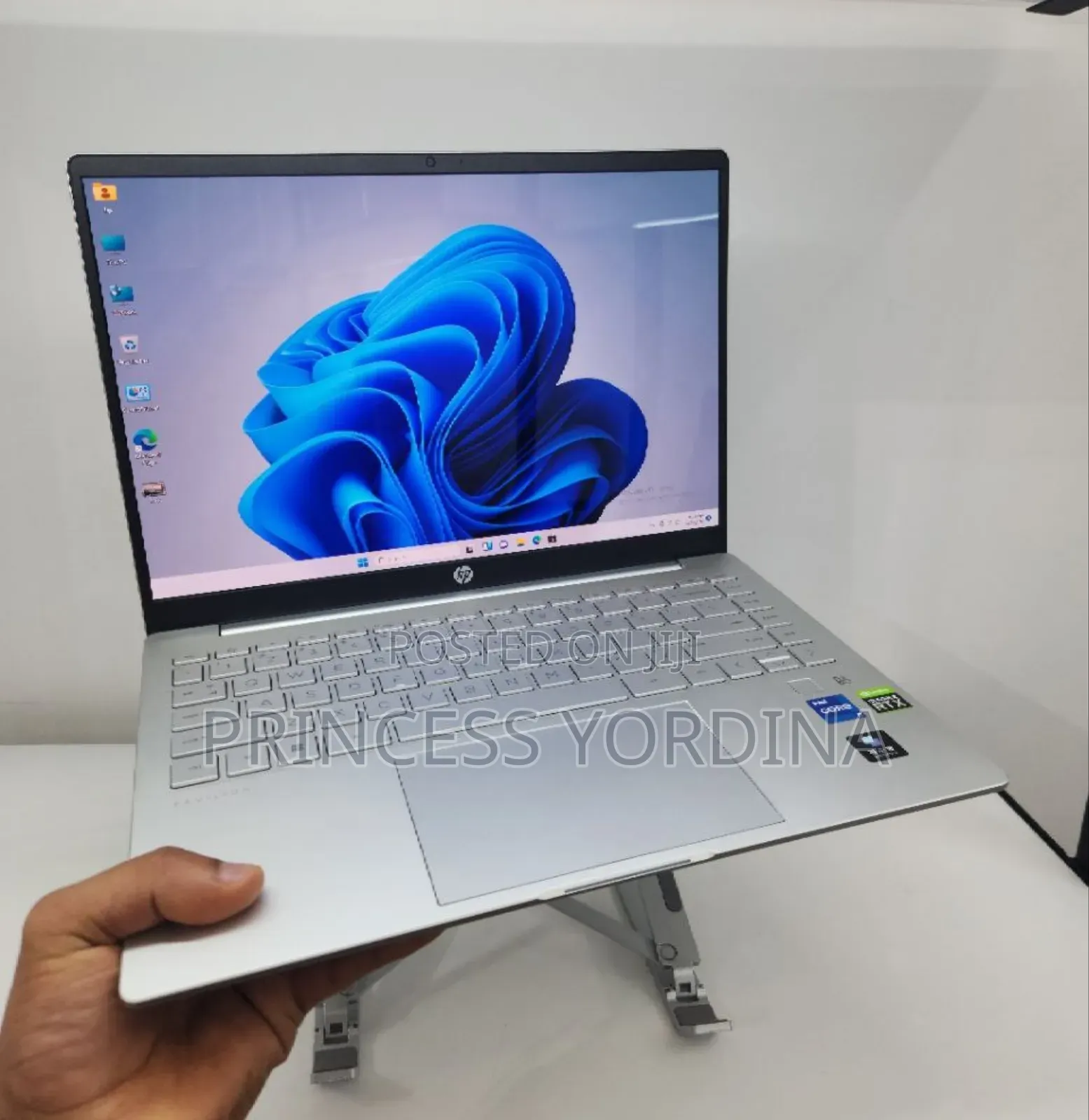 New Laptop HP Pavilion 11 16GB Intel Core I7 SSD 512GB