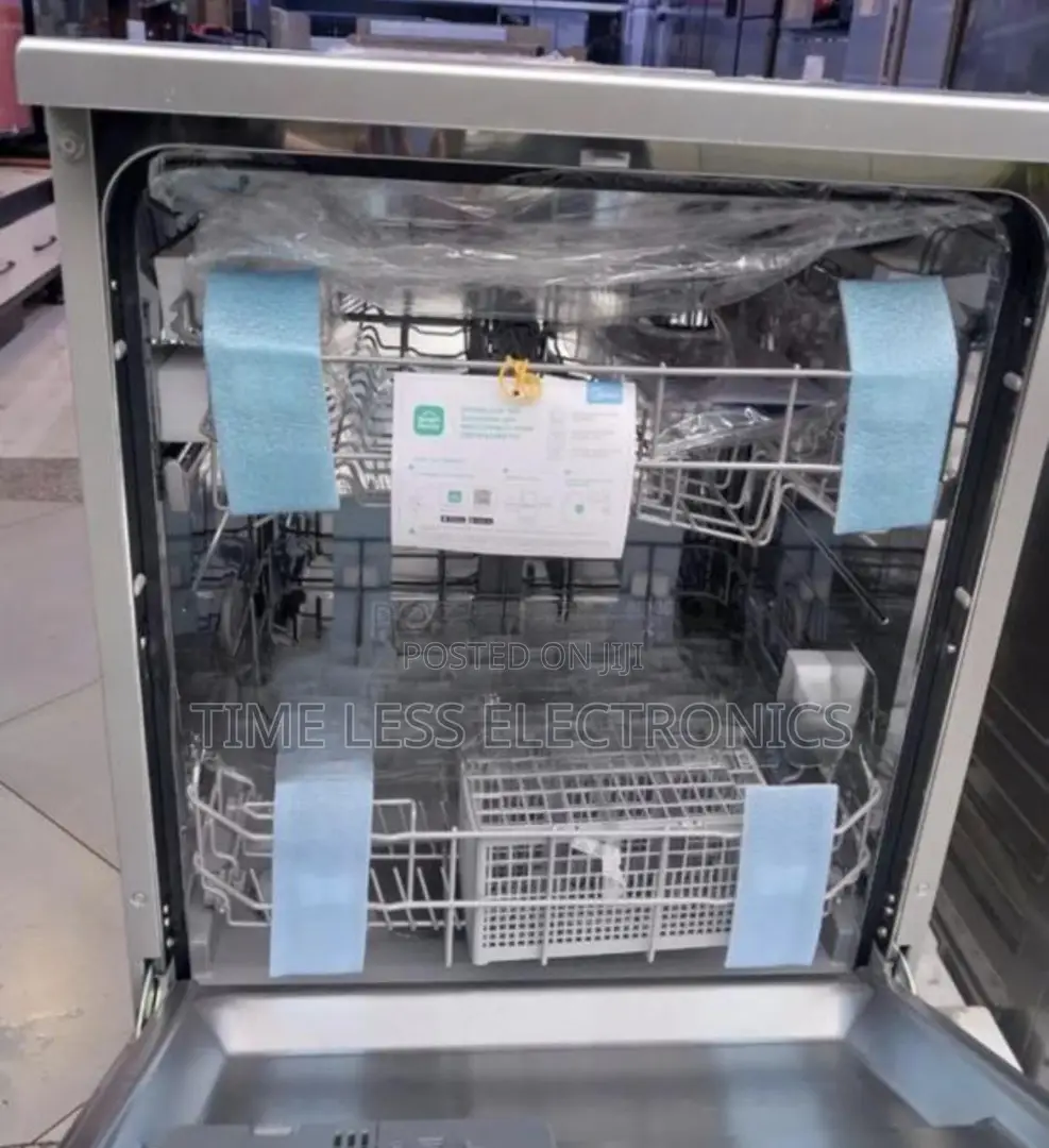 Midea 12 Palet Dishwasher – Efficient Easy Dish Cleaning!
