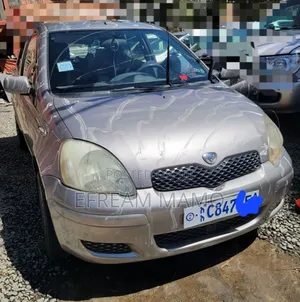 Toyota Vitz 2003