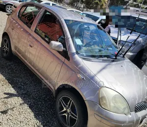 Toyota Vitz 2003