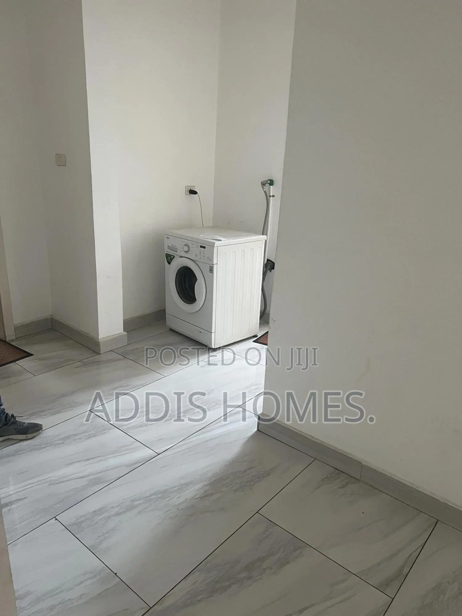 Furnished 2bdrm Apartment in Bole for rent