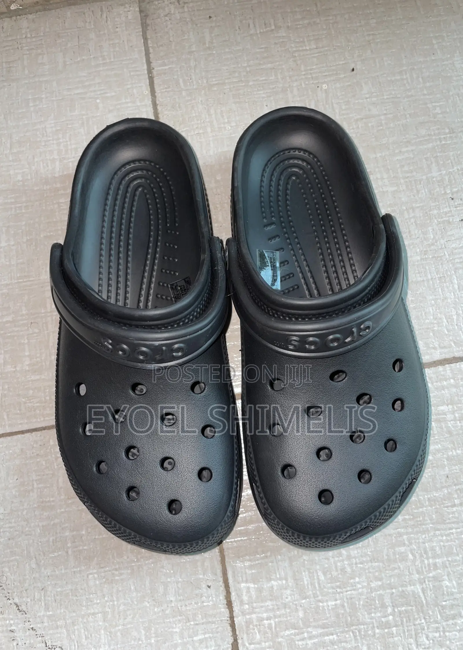 Black Crocs