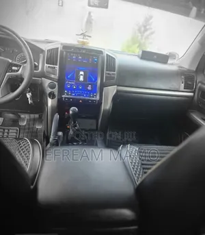 Toyota Land Cruiser 2012 White