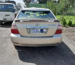 Toyota Corolla 2005 Gold