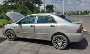 Toyota Corolla 2005 Gold