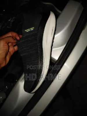 ምርጥ ስኬቸር ጫማ ምቾት ያለው