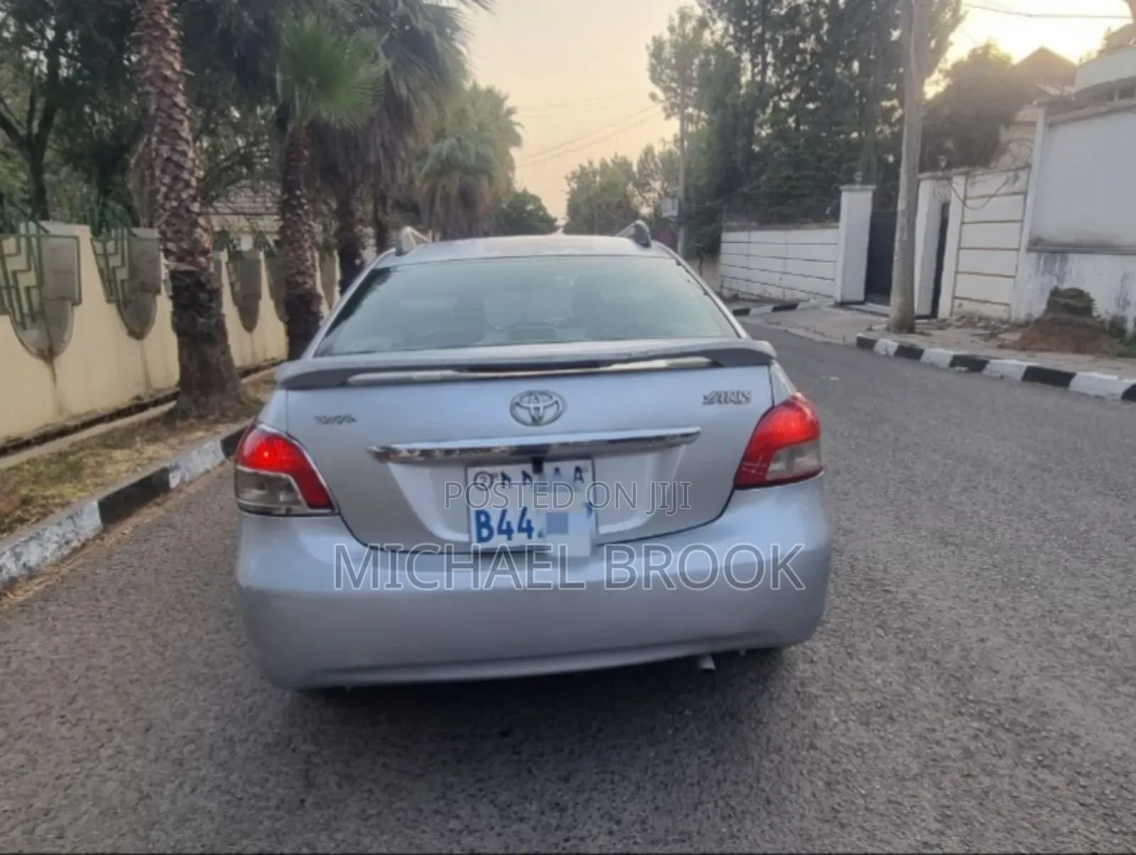 Toyota Yaris 2010 Silver