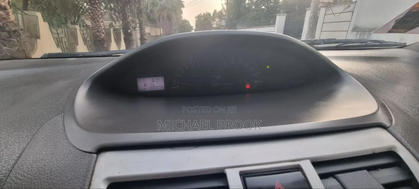 Toyota Yaris 2010 Silver