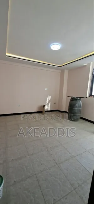 Furnished 2bdrm Condo in Boe Ayat, Bole for sale