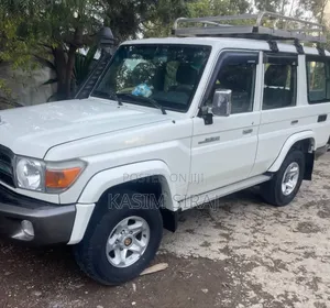 Toyota Land Cruiser 4.5 V8 TD 2020 White