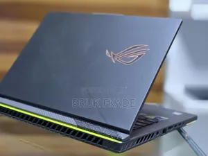 New Laptop Asus ROG Strix G15 16GB Intel Core I9 SSD 32GB