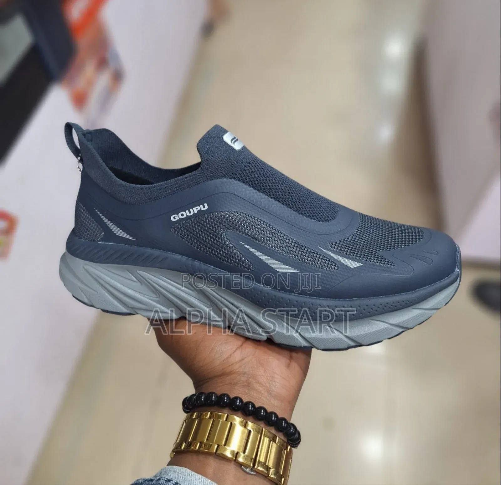 New Arrival Goupu Comfortable Sneakers Made in Vietnam