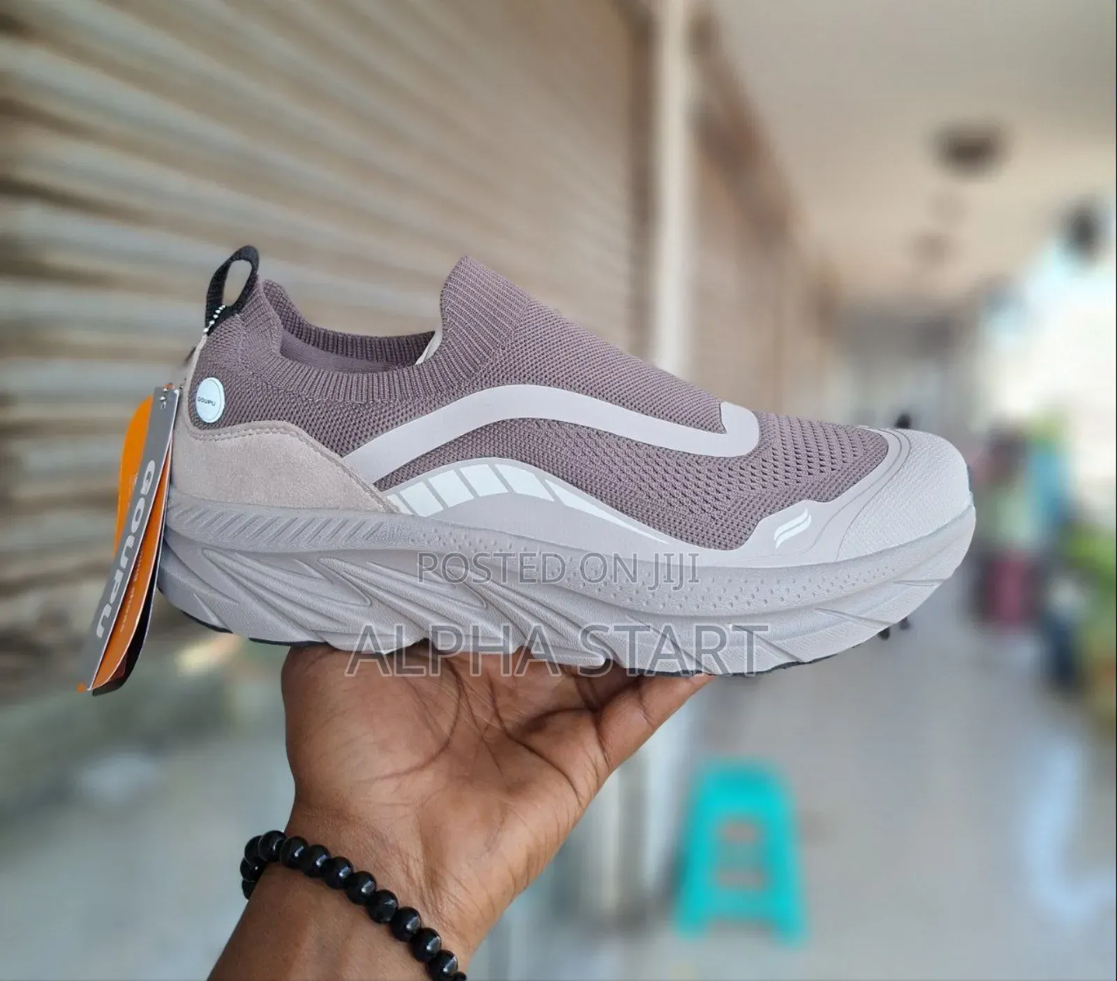 New Arrival Goupu Comfortable Sneakers Made in Vietnam