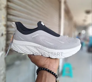 New Arrival Goupu Comfortable Sneakers Made in Vietnam