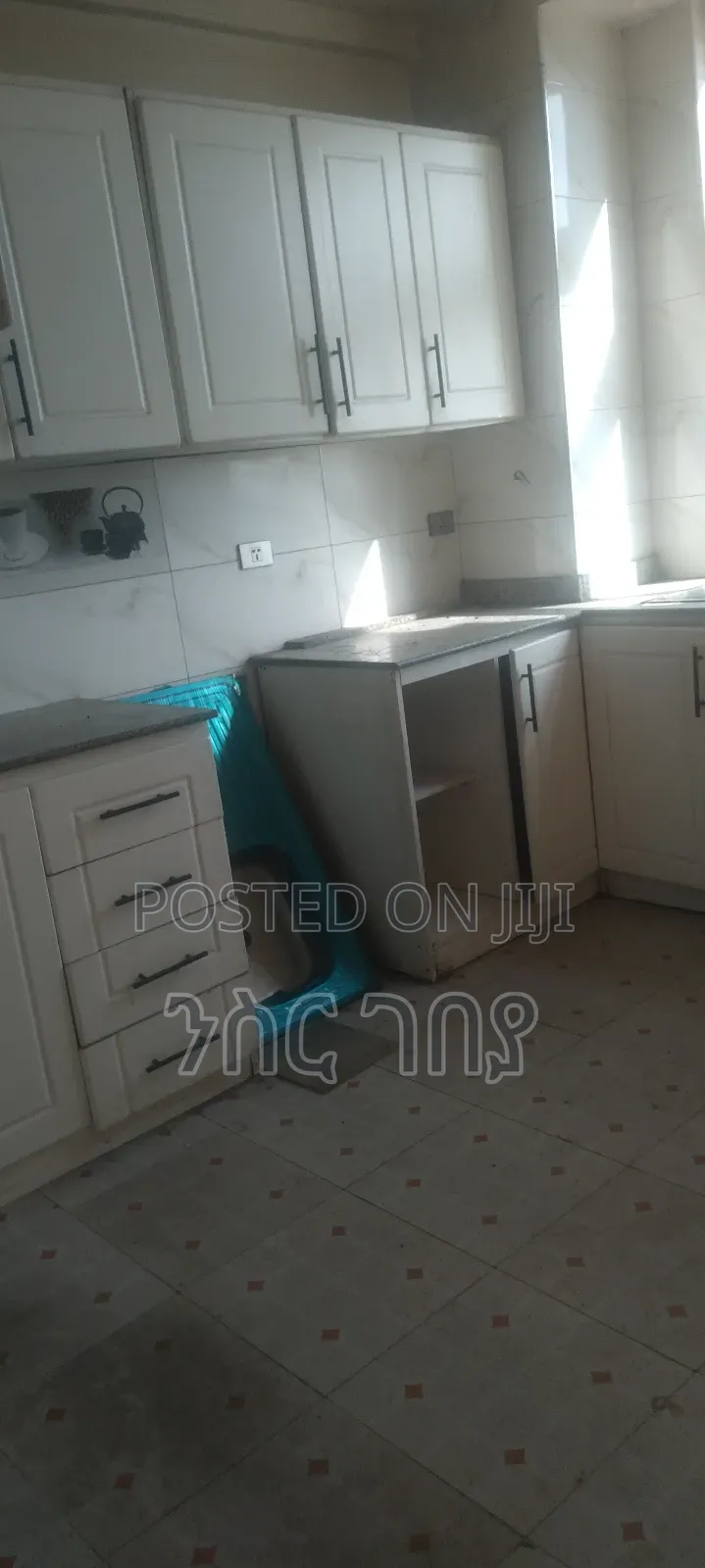 Furnished 3bdrm Condo in Ayat Ayer Menged, Yeka for rent