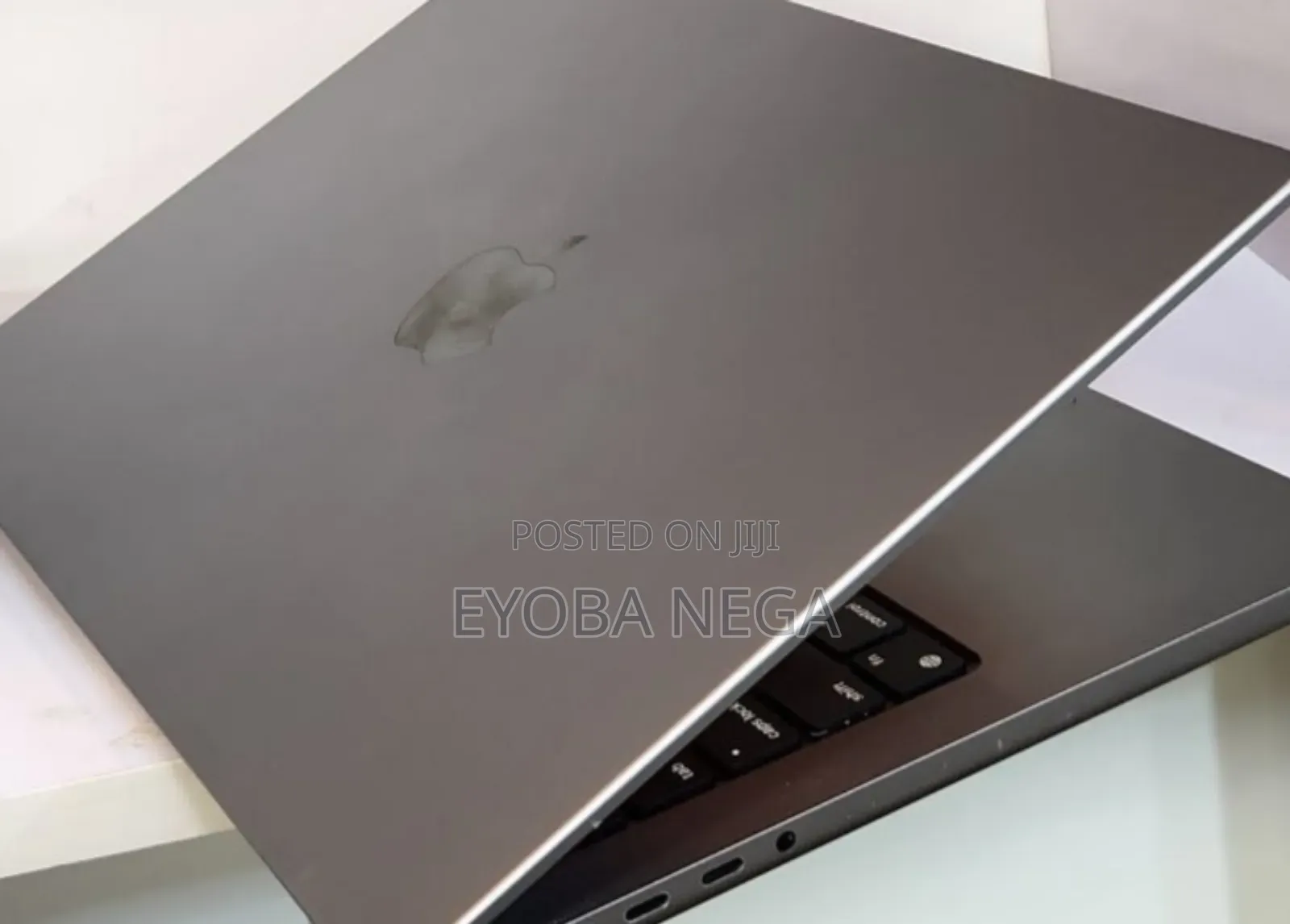 New Laptop Apple MacBook Pro M1 16GB Apple M1 Pro SSD 512GB