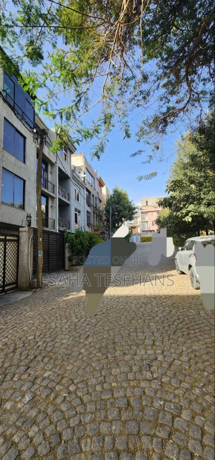 4bdrm House in Villa, Bole for rent