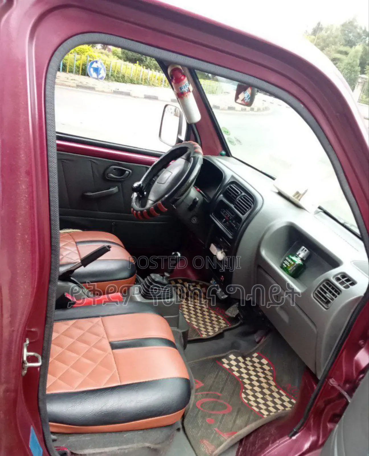 Suzuki APV Minibus 1999 Pink