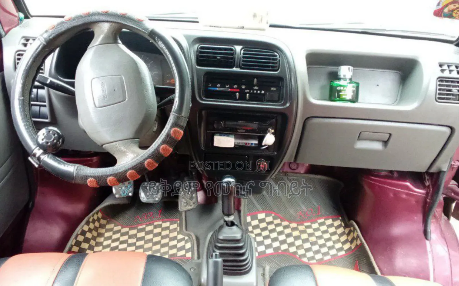 Suzuki APV Minibus 1999 Pink