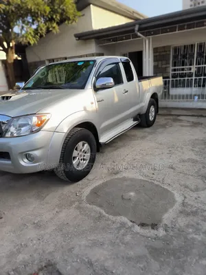 Toyota Hilux 2015 Silver