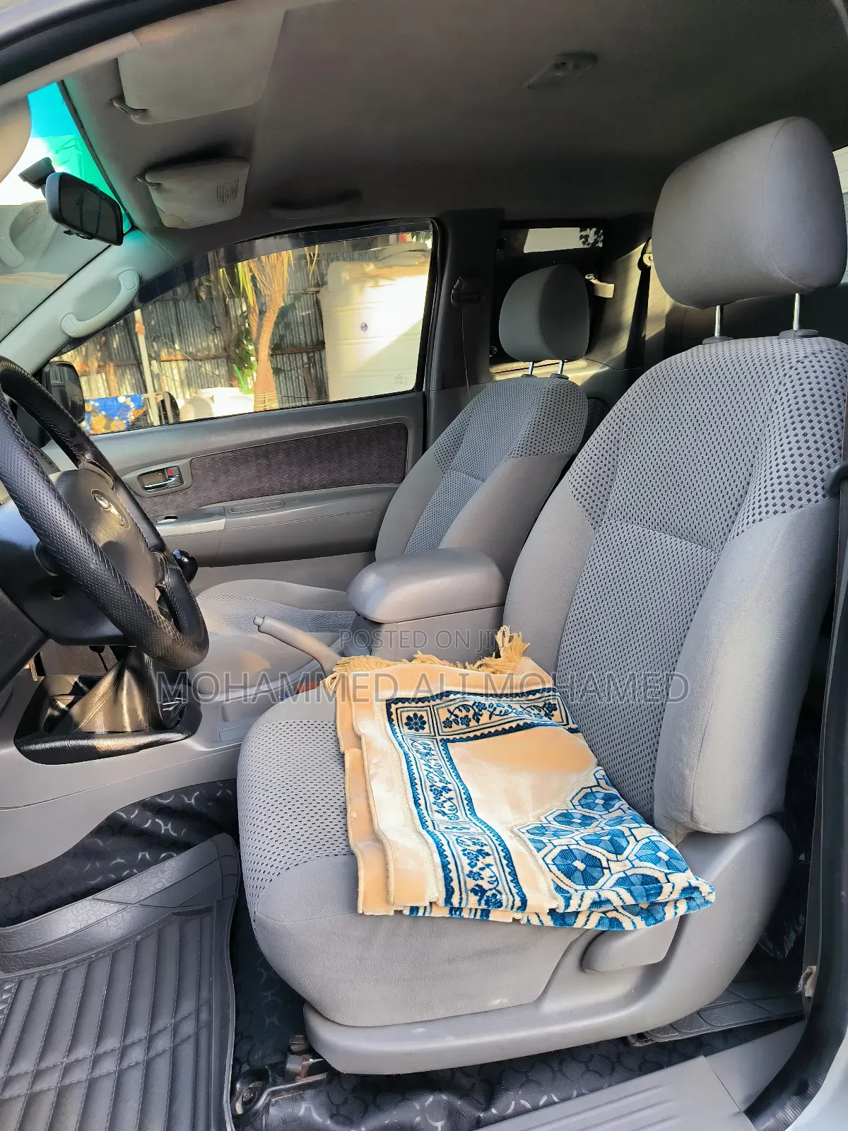 Toyota Hilux 2015 Silver