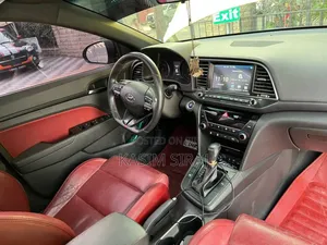 Hyundai Avante 2017 Brown