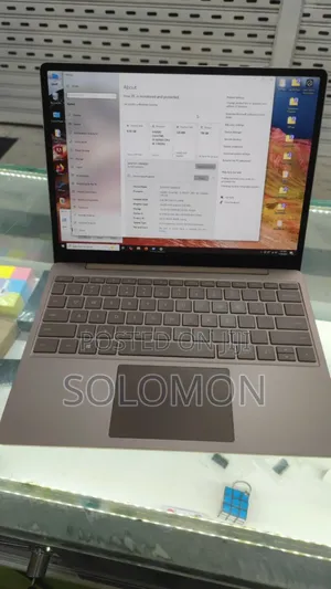 New Laptop Microsoft Surface 8GB Intel Core I5 SSD 128GB