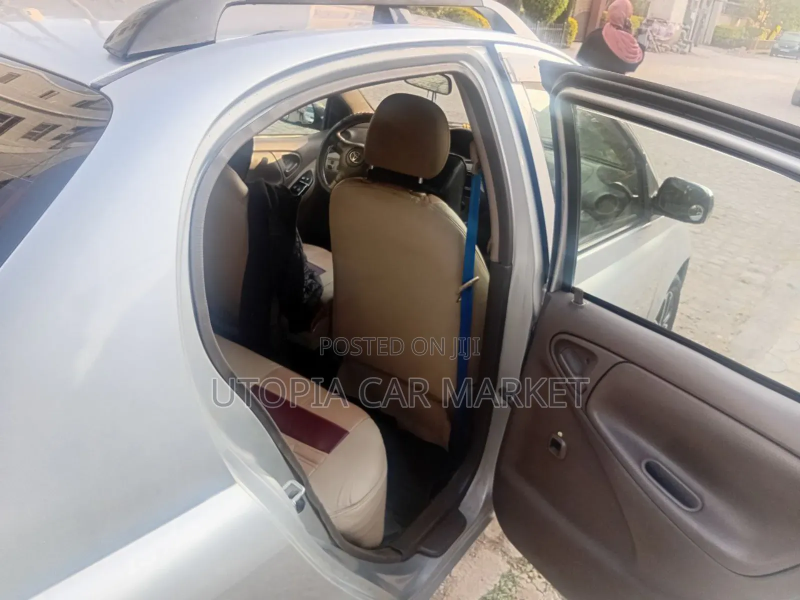 Toyota Platz 2005 Silver