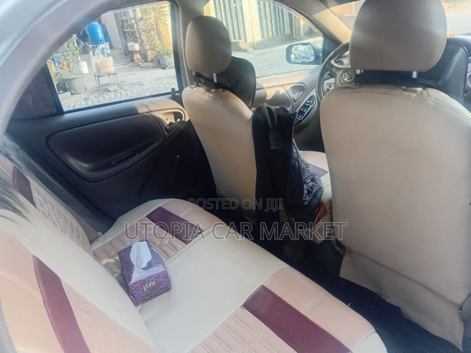 Toyota Platz 2005 Silver