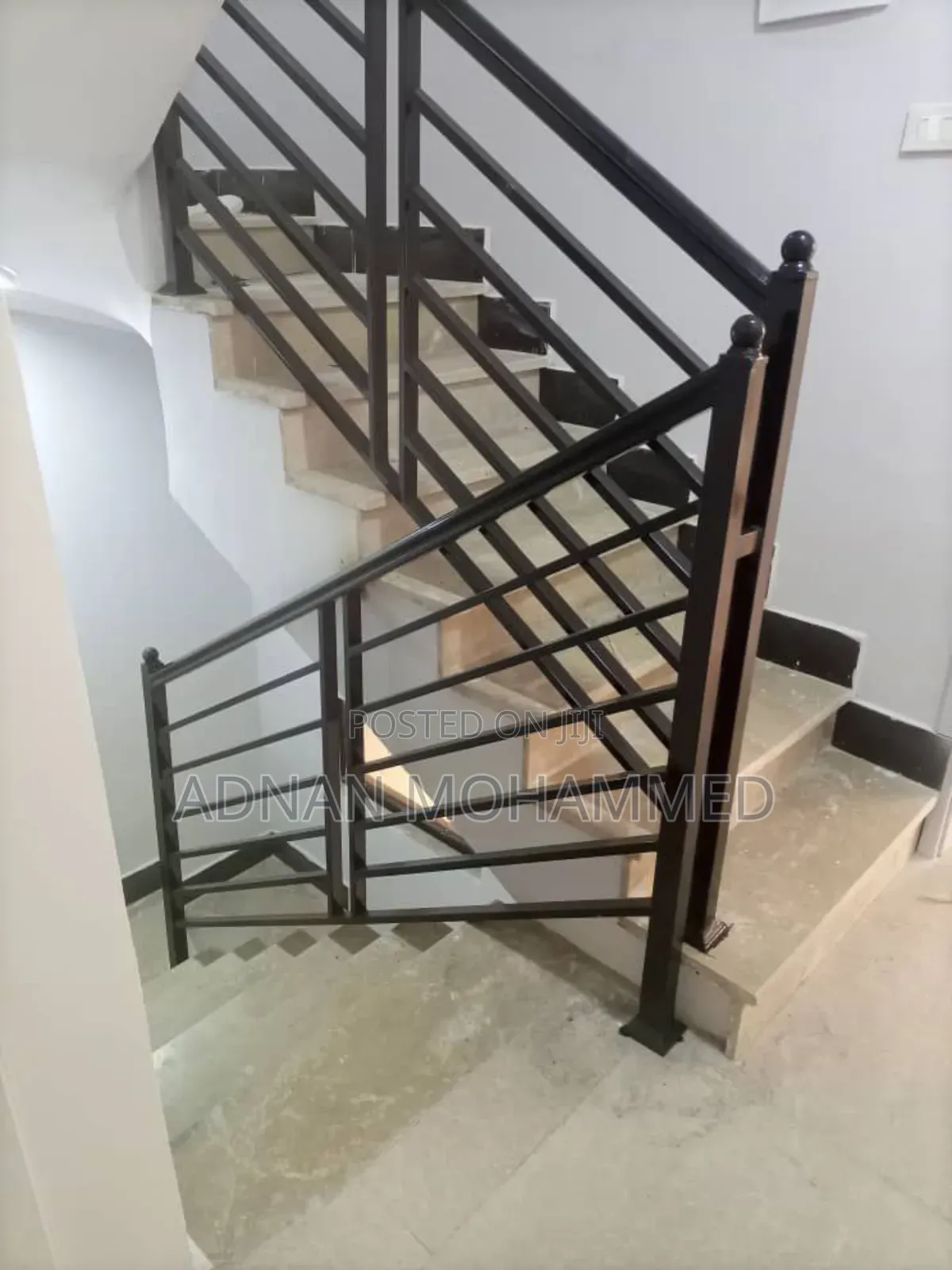 5bdrm House in Akaky Kaliti for sale