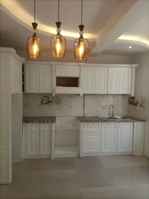 5bdrm House in Akaky Kaliti for sale