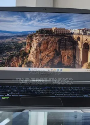 New Laptop MSI 16GB Intel Core I5 SSD 512GB