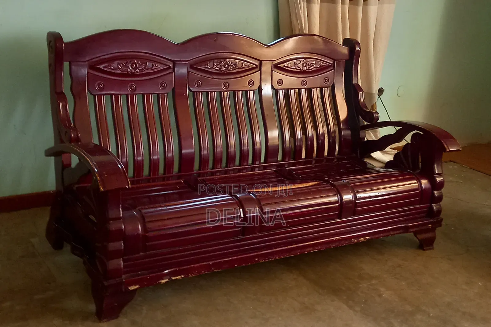 Solid Wood Hand-Carved 7- Seater Sofa - Dubai Import