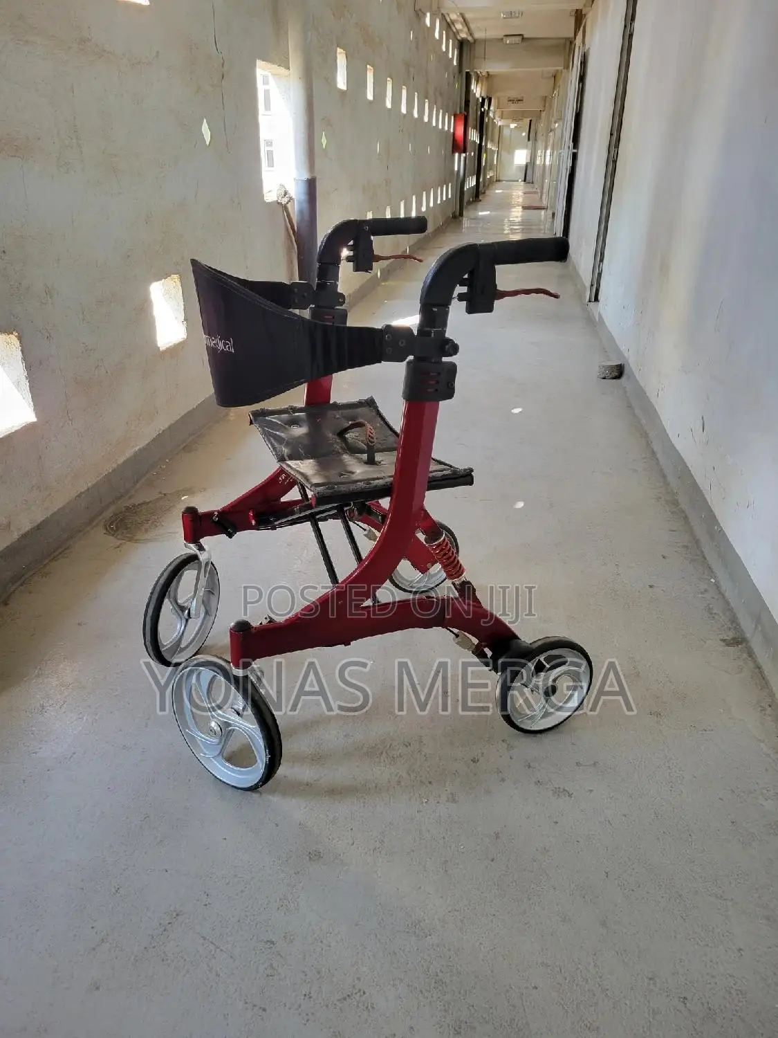 Walker With Seat Chair墯嵊euro-Style 4-Wheel Rollator Walker