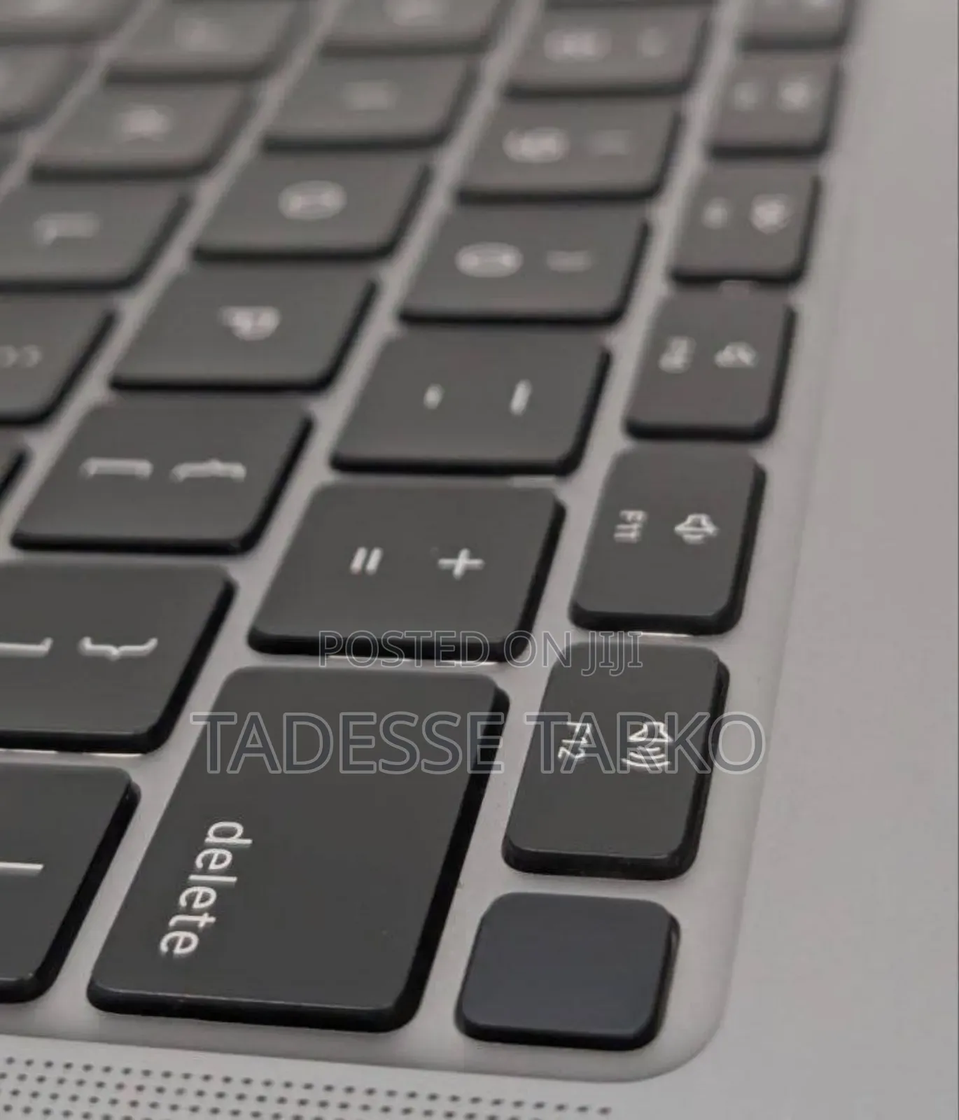 New Laptop Apple MacBook Air 2020 M1 8GB Apple M1 SSD 512GB