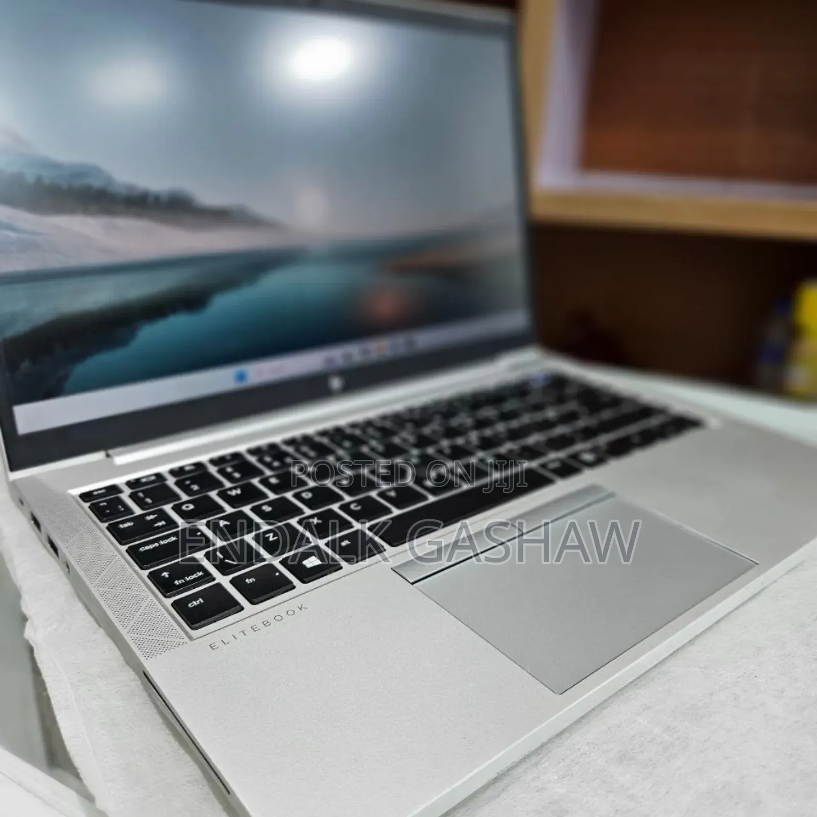 New Laptop HP EliteBook 840 G8 16GB Intel Core I7 SSD 512GB