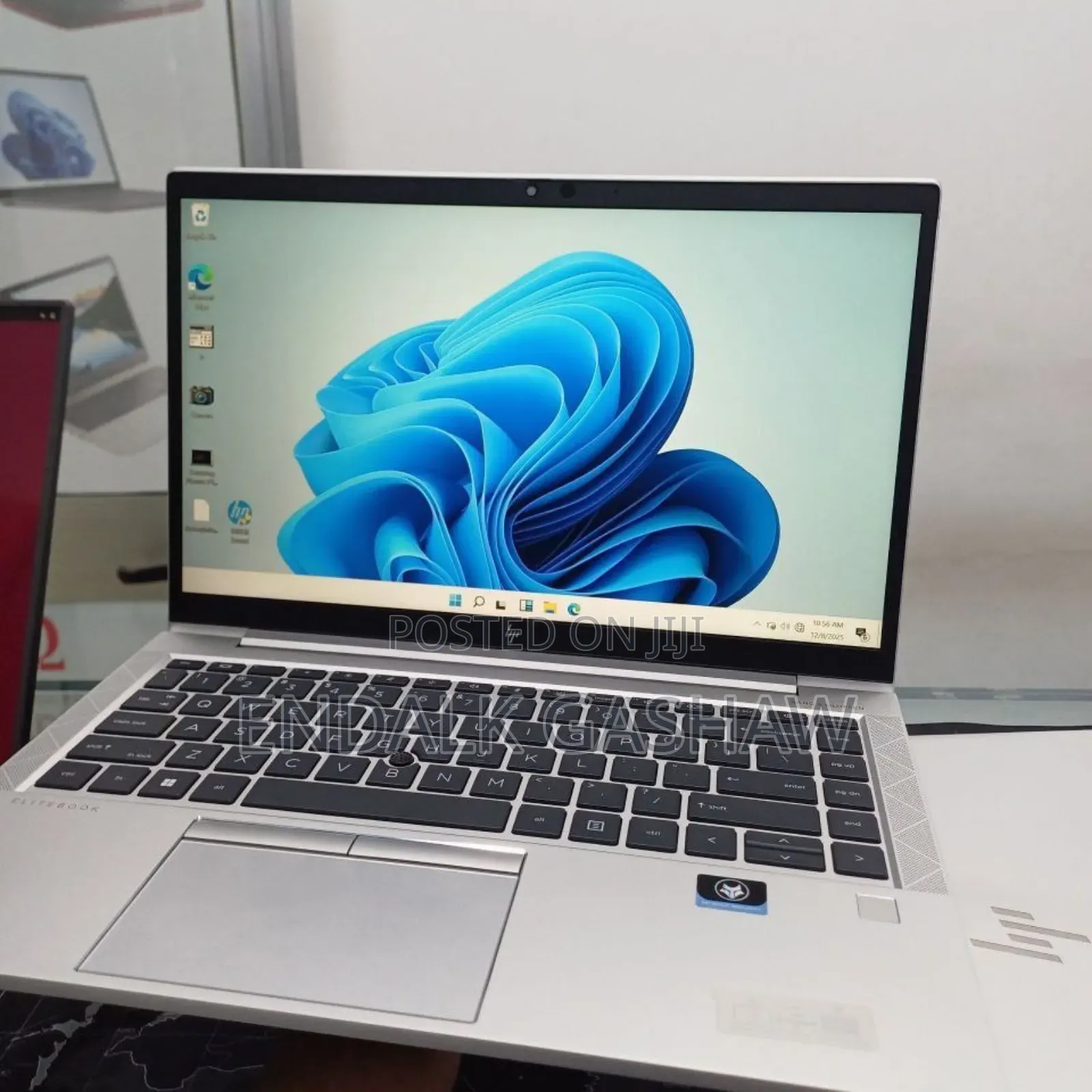 New Laptop HP EliteBook 830 G8 16GB Intel Core I7 SSD 512GB