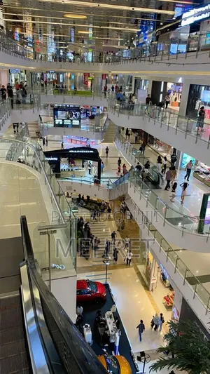 ተፈላጊ በሆነ ቦታ የንግድ ሞል ለሽያጭ 2.5 ሚሊዮን ጠቅላላ ዋጋ