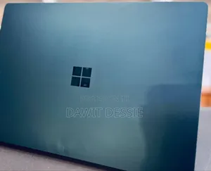 New Laptop Microsoft Surface 16GB Intel Core I7 SSD 256GB