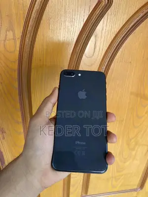 Apple iPhone 8 Plus 64 GB Black