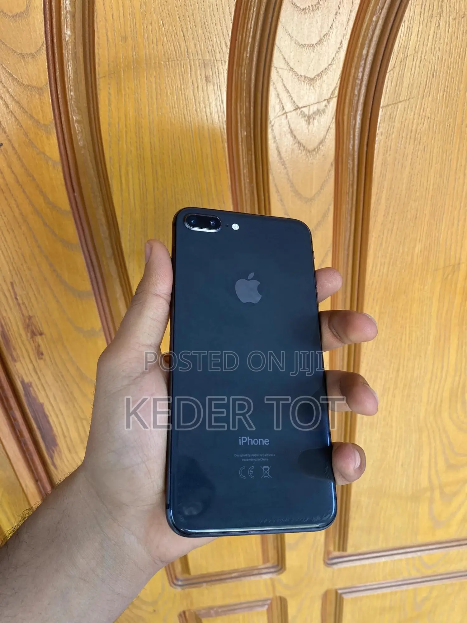 Apple iPhone 8 Plus 64 GB Black
