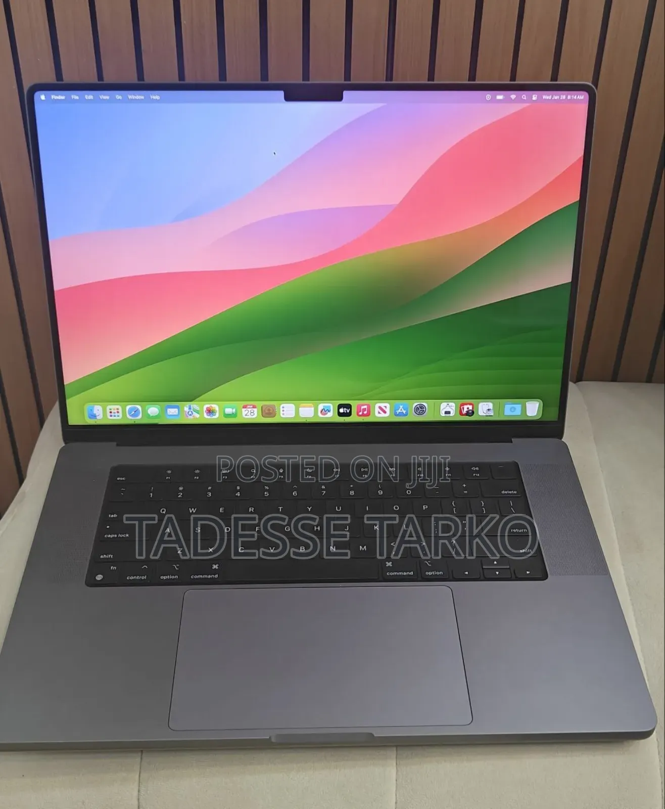 New Laptop Apple MacBook Pro 2021 M1 32GB Apple M1 Max SSD 512GB