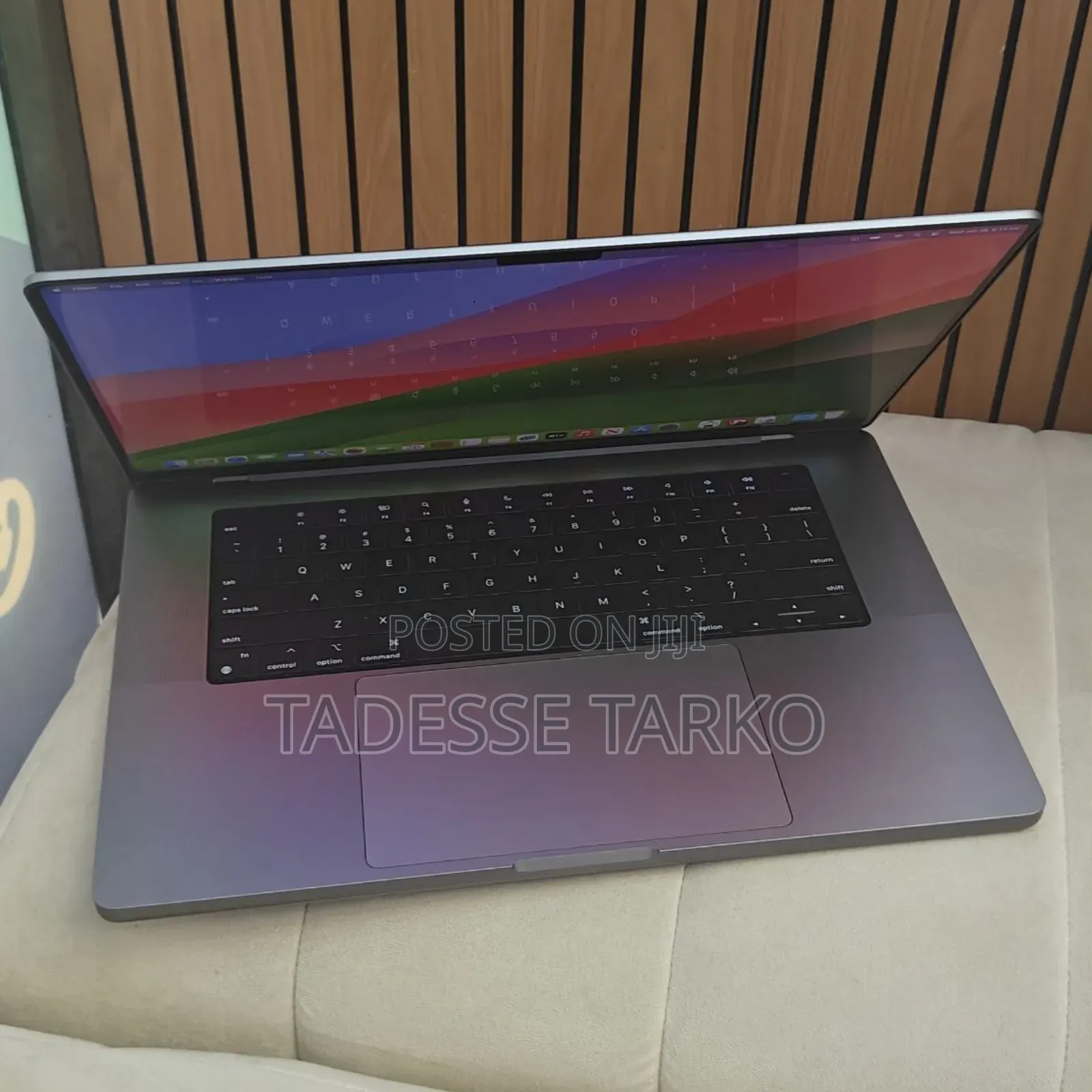 New Laptop Apple MacBook Pro 2021 M1 32GB Apple M1 Max SSD 512GB