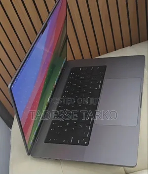 New Laptop Apple MacBook Pro 2021 M1 32GB Apple M1 Max SSD 512GB